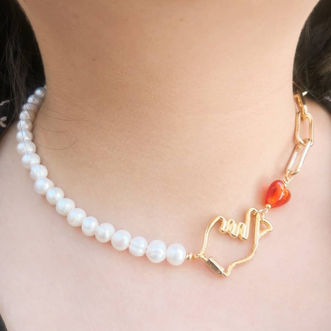 Olga_Rdz_Studio's tweet photo. Love is fun ❣️
#Gargantilla #Necklace #Collar #ChapaDeOro #PerlaCultivada #Murano #Corazón #Regalo #SanValentin #Cupido #TradicionYVanguardia
#OlgaRodriguezStudio
#MexicanFashionDesign
📲 +521 7712549753 https://t.co/jAMwEmrpNI
📬 Envíos a toda la república mexicana 📦✈️ https://t.co/i19nTsRZzO