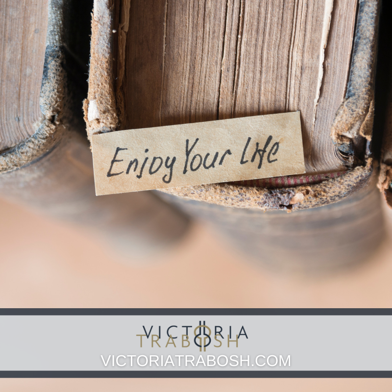 Itafari's tweet photo. Are you truly happy! Enjoy your life! #yourvoiceyourchoice https://t.co/ttjIiDWGpK https://t.co/xSGIG37YvR