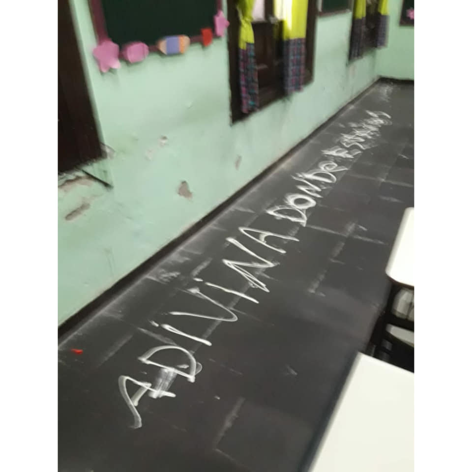 Silvana_Gambino's tweet photo. Indignación y tristeza. Así vandalizaron las instalaciones donde funcionan la Ep 1, la E Secundaria 18 y el ISFD 52 de San Isidro. No se llevaron nada, pero quemaron y rompieron cosas. Dejaron un mensaje: "adiviná donde vas a estudiar". @todonoticias @guadavazquez @osvaldobazan https://t.co/PgctLk97Zu