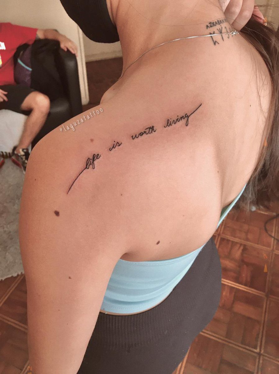 bieberhys's tweet photo. fiz 5 tatuagens pro justin ontem, fodase 👋🏻 https://t.co/X5bJkJEJSh