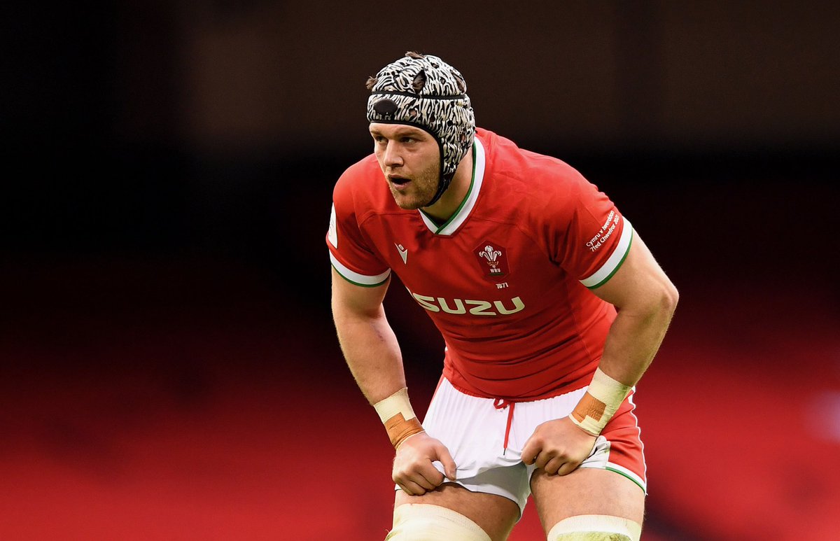 dan_lydiate's tweet photo. Well what can I say been over 2 years since I have had the opportunity to be involved with the @welshrugbyunion always a massive honour and a privilege to pull on the famous red jersey  even though it was short lived wishing boys best of luck for the rest of the @SixNationsRugby https://t.co/WDtpbUgxUG