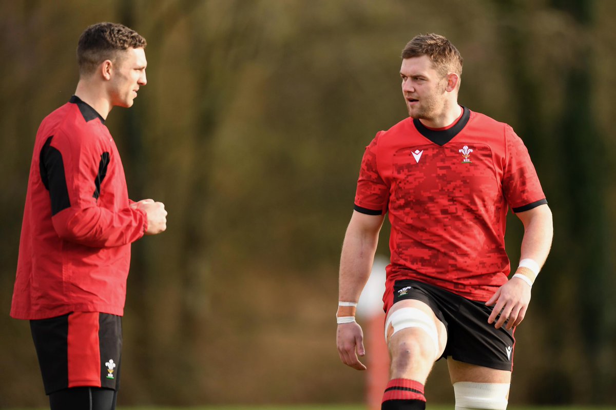 dan_lydiate's tweet photo. Well what can I say been over 2 years since I have had the opportunity to be involved with the @welshrugbyunion always a massive honour and a privilege to pull on the famous red jersey  even though it was short lived wishing boys best of luck for the rest of the @SixNationsRugby https://t.co/WDtpbUgxUG