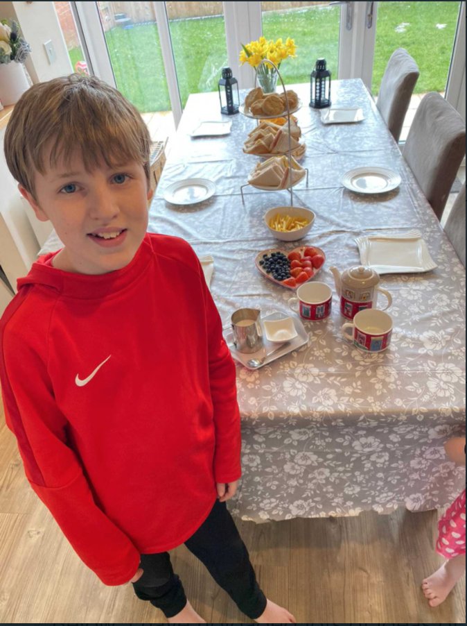 MrsStew77260177's tweet image. Lots more helpers around the house today in Year 6! Well done, Badgers, I bet your parents are loving the support! @walton_primary #lifeskills #screenfreelearning