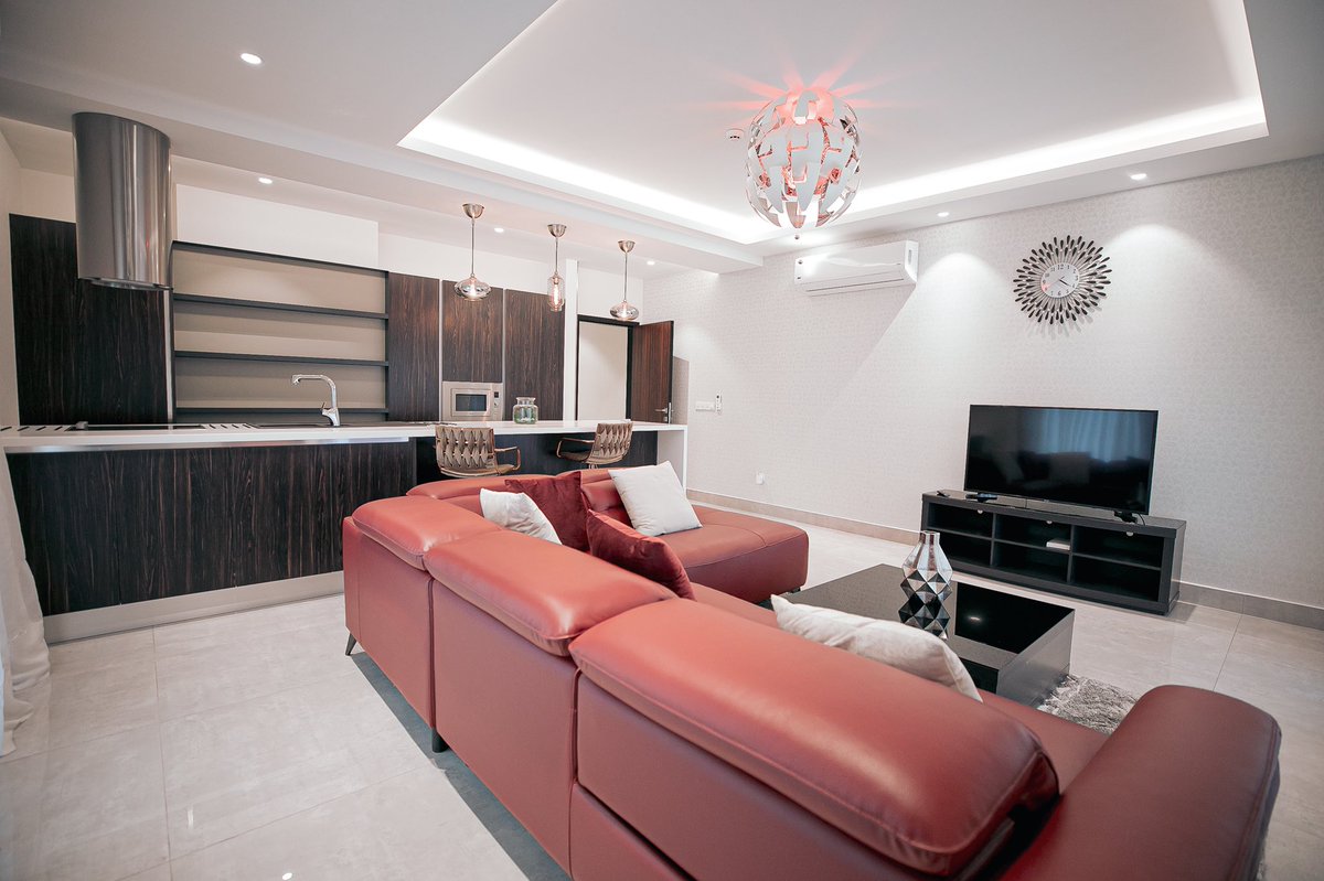 the_rockwilliam's tweet photo. I’ve been doing some catching up with my first love, Real Estate, and guys I’m so in love with the outcome 😍.
@CrownLusso we created magic guys 😎

Kindly RETWEET my work.
My next client is definitely on your TL. 

Photographed by Rock William. https://t.co/LEd3KPwEh9