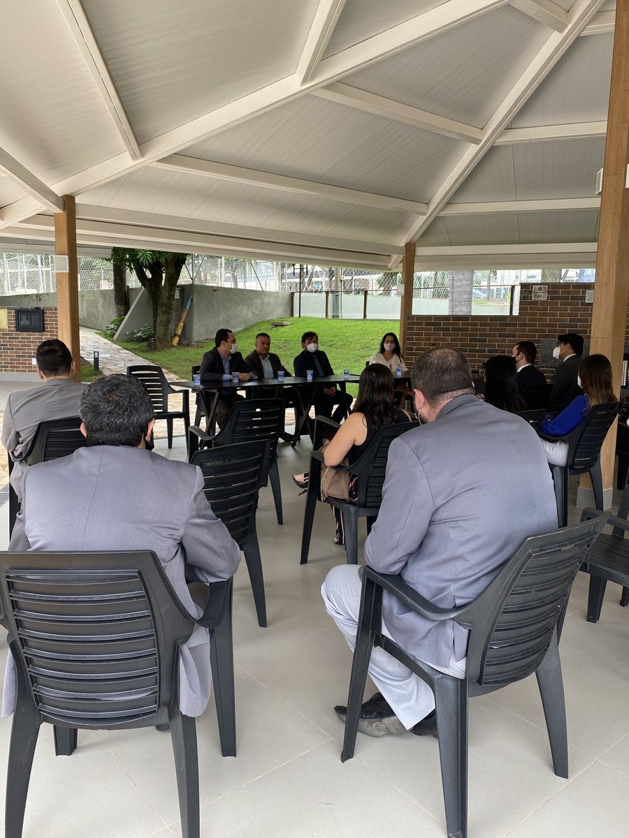 assofgo's tweet image. Visita e reunião de trabalho com o Chefe de Jurídico Penal e Penal Militar @rodrigo.lustosa.victor na ASSOF, e sua equipe.
.
.
#assof #avancaassof #assofgo