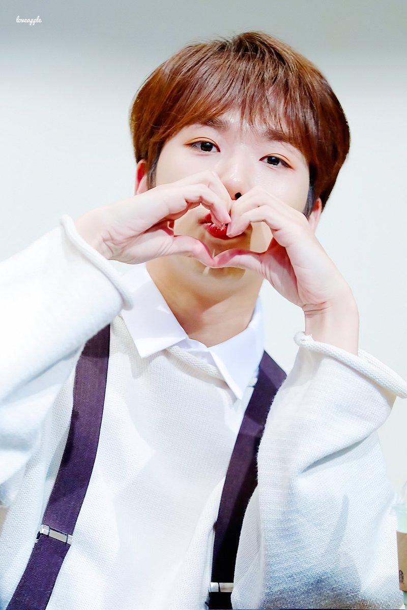 loveapple210's tweet photo. 록현아 생일축하해🎉
언제나 항상 응원하고 있을거야

#백퍼센트 #록현 @gusdl210
#2월에_만난_우리의_기적
#HAPPY_ROCKHYUN_DAY https://t.co/HydbRZJTix