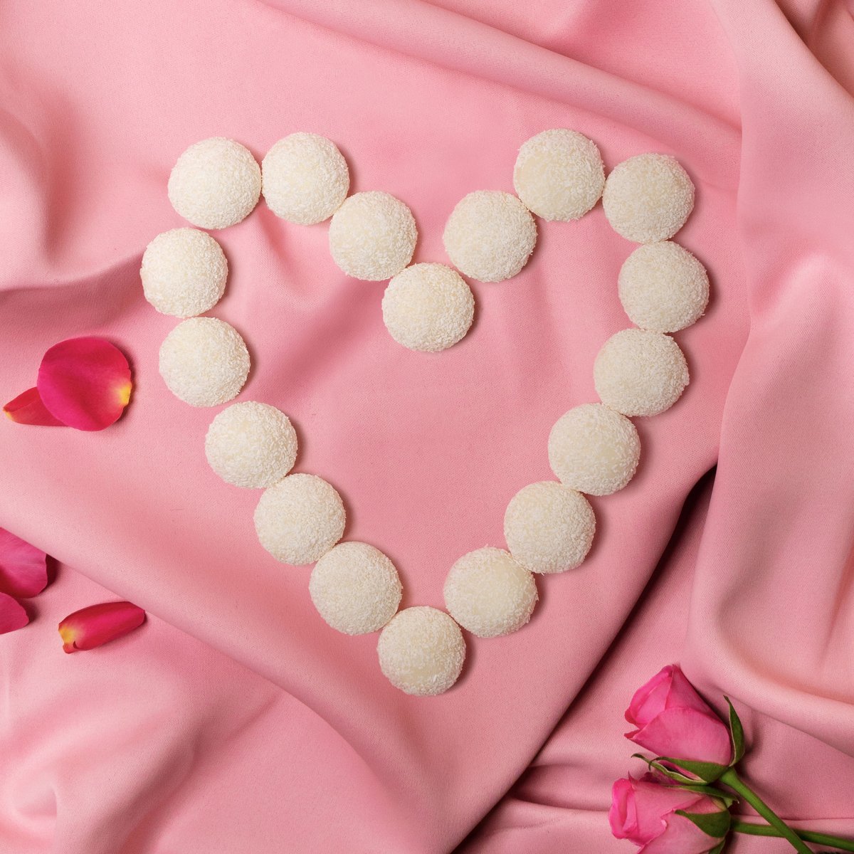 Little Moons Mochi tweet media