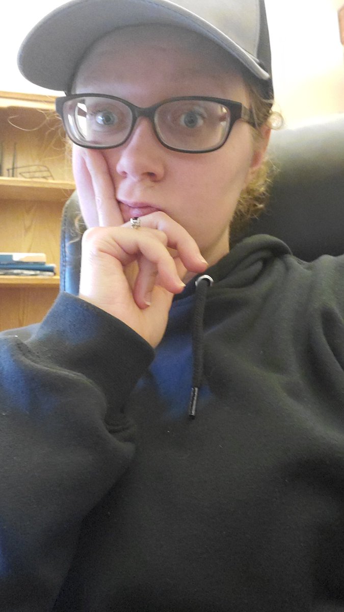 lynn061690's tweet photo. When you get to work and already over it.
If I had 200 people subscribe to my only fans I could quit
https://t.co/UrcVwubwTT
#hatemyjob #work #wishicouldquit #onlyfans #helpmequit #overit #young #mom #workingmom https://t.co/fxwaukx1cl