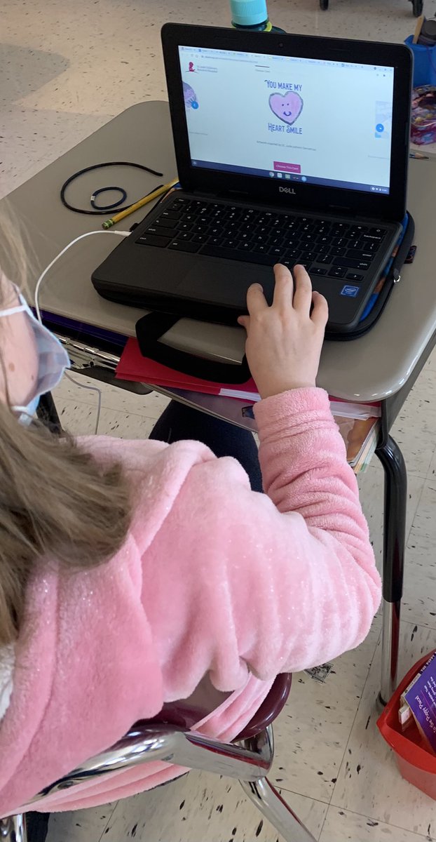 schillinIn2nd's tweet photo. The class teamed up today to send virtual Valentine’s Day cards to St. Jude Children’s Hospital 💌 https://t.co/tO0ai0oJFc
