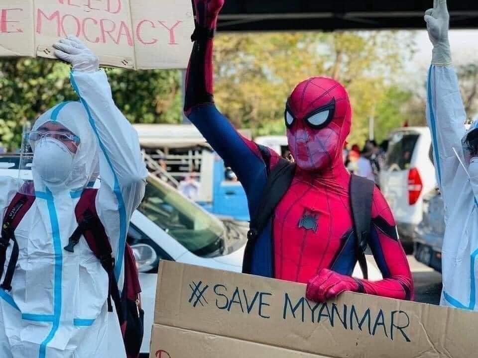 MayinEdin's tweet photo. Generation Z are protesting like this in Myanmar #RevolutionInBurma #savemyanmarfrommilitarycoup https://t.co/m3toa3m5GH