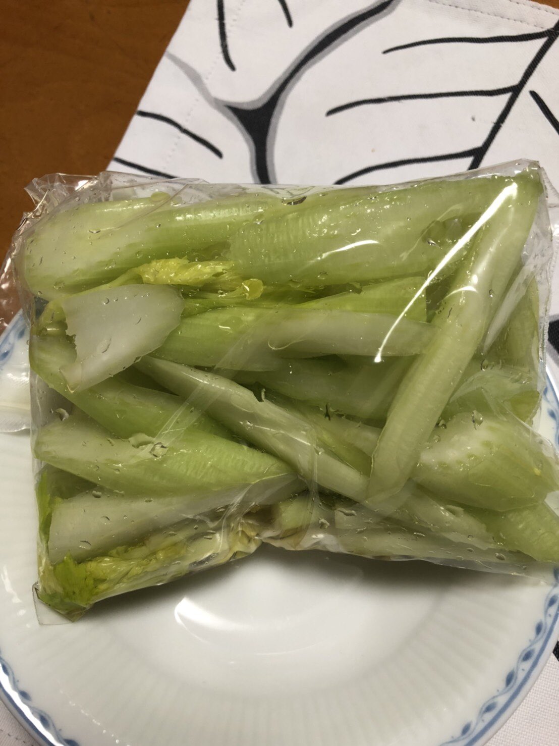 Rolla くばら あごだし浅漬けの素 最近ハマってます セロリ ラディッシュ 大根 きゅうり 美味しいですよ T Co 4xcwnilyte Twitter