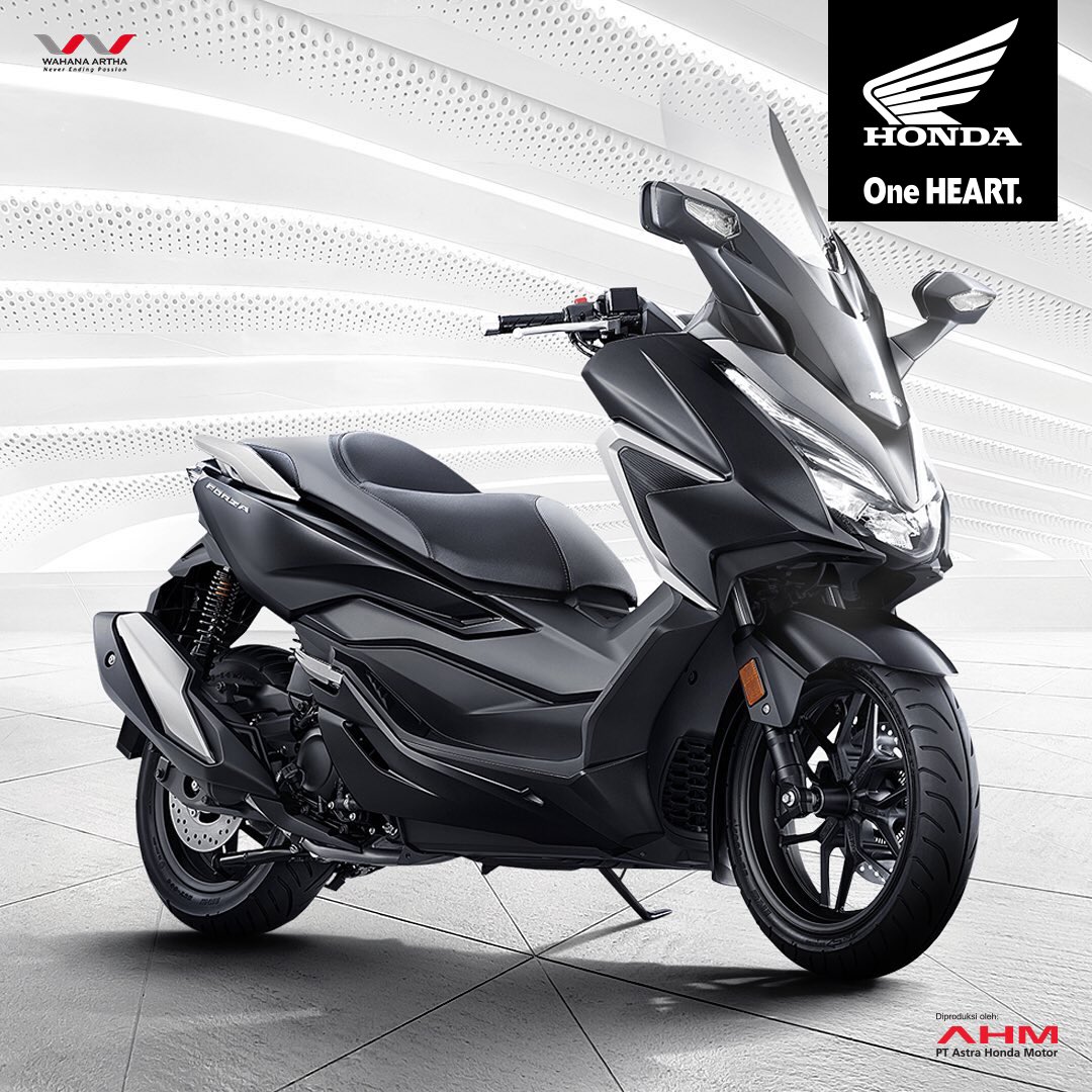 WahanaHonda's tweet photo. Saatnya rasakan pengalaman berkendara yang penuh percaya diri dengan #BigScooter terbaru, Honda Forza.
Dengan mesin tebaru 250cc eSP+, #HondaForza tampil dengan desain yang semakin mewah dan prestis.
Courtesy by @welovehonda_id
#PurePrestigious
#OneHEART
#WahanaHonda https://t.co/x1e5Nye25v