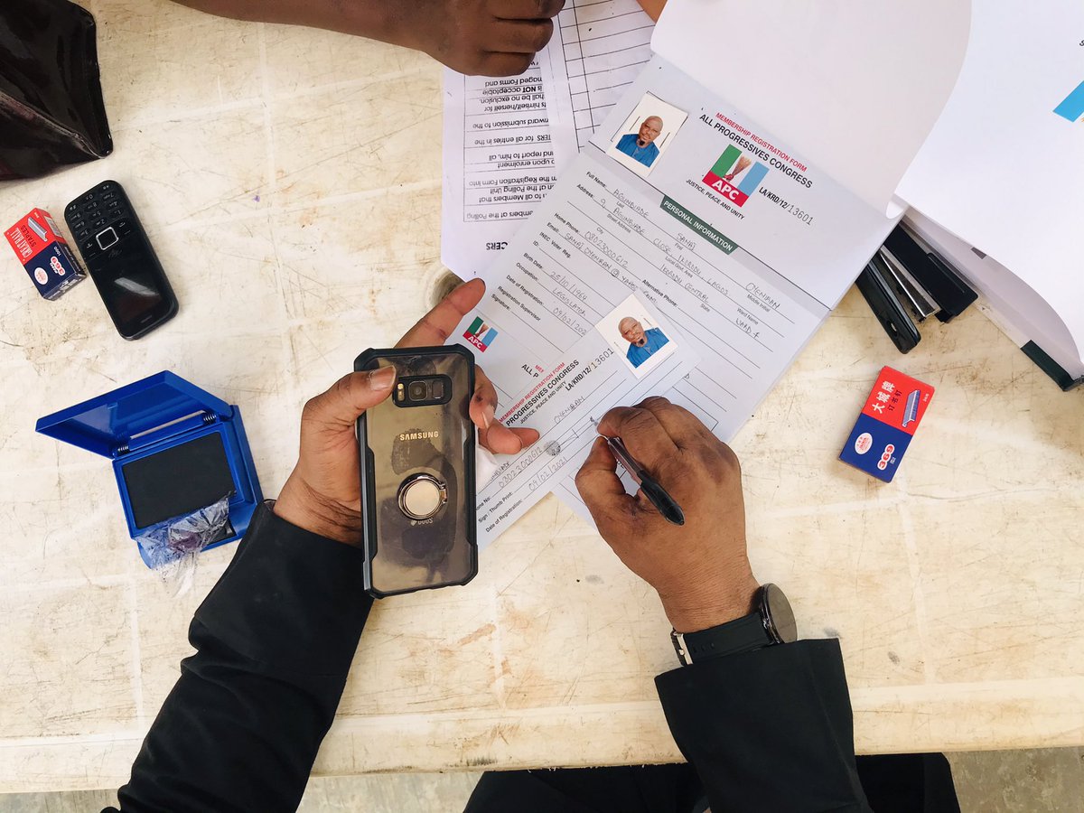 Sobagunbiade's tweet photo. Today, I performed @officialapcng membership registration and revalidation at my polling unit 042, CAC junction, Grammar school Ikorodu.

I implore other members of our great party to come out in their numbers for this exercise. https://t.co/H5OfFzDxya