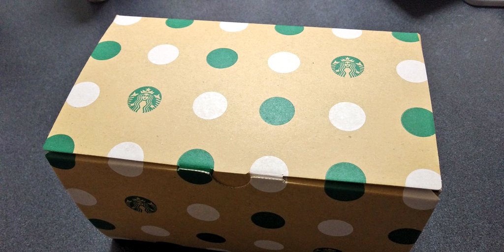 もか 初めてスタバケーキをお持ち帰りした 箱が可愛い もか 初めてスタバケーキをお持ち帰りした 箱が可愛い