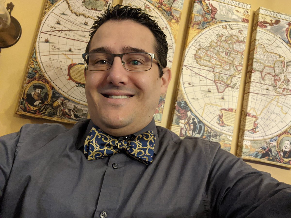 Fjcarrubba's tweet photo. #bowtie #Tuesday 

Where's your bowtie at? https://t.co/CpCvjLytvE