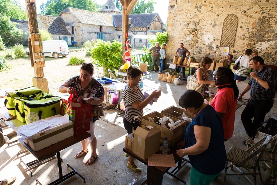 EFFICYCLE_fr's tweet photo. La Ruche qui dit Oui ! : pour une alimentation locale et une agriculture durable ▶️ https://t.co/73JbUbFo0M

Une #MOTIVACTION de @ruchequiditoui

❤️ Soutenez EFFICYCLE ▶️ https://t.co/URicERpKPb

#Consommation #Responsable #Conso #Agriculture #Durable #BIO #ConsoCollab #DD #ESS https://t.co/ORGEwmaLcG