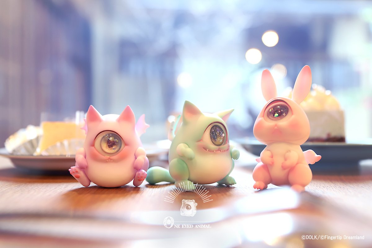 【予告】🍳DOLK×Fingertip Dreamland🍳

新規取り扱いメーカー『Fingertip Dreamland』とDOLKの初コラボドール3匹が一挙登場！

手乗りサイズの、単眼のネコやウサギがDOLK限定メイク＆ドールアイでお迎えできる特別企画です。

可愛い3匹を、どうぞお楽しみに✨

＜販売開始＞2021年2月12日（金）19時