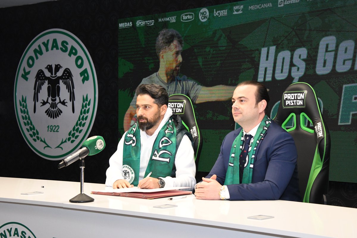 konyaspor's tweet photo. ✍️ Teknik Direktör İlhan Palut ile 1.5 yıllık sözleşme imzaladık

🔗 https://t.co/vKAA1rooaO https://t.co/b4IwlcQRU8