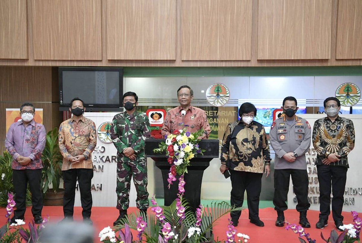 Rapat Koordinasi Khusus Tingkat Menteri membahas tentang Evaluasi Kegiatan Pengendalian Kebakaran Hutan dan Lahan Tahun 2020 serta Antisipasi Kebakaran Hutan dan Lahan Periode Puncak Kemarau Tahun 2021.