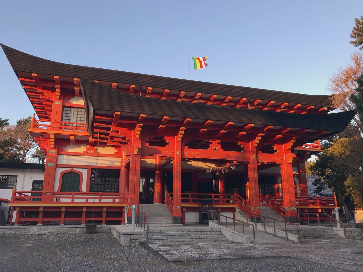 鴨江寺(静岡県浜松市)
高野山真言宗の別格本山
本尊は聖観音
奈良時代、鴨江の長者であった芋堀長者が文武天皇の勅願所として観音堂を建立して欲しいと行基に願ったことが始まりと云われる 