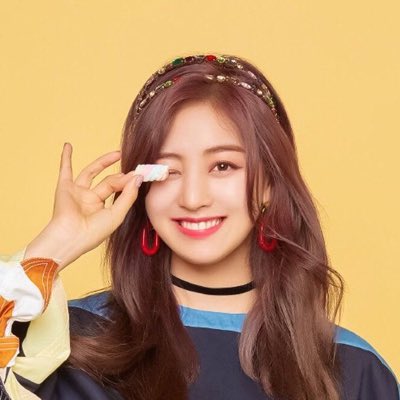 coconuthyo's tweet photo. #NewProfilePic kupal dp with @jihyogaa https://t.co/yBAN2Vi6lx