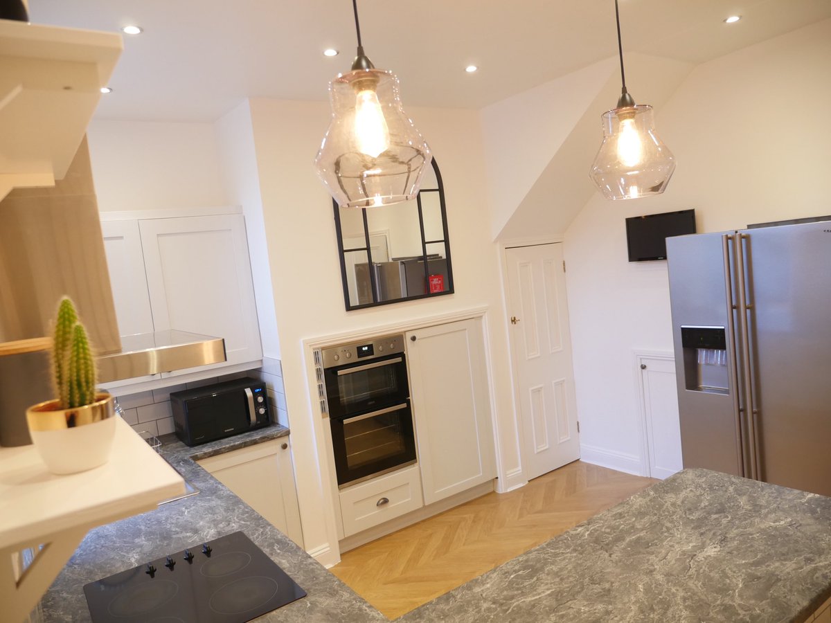 PropUniqueLtd's tweet photo. *New Property*

Introducing... The Victorian Corner House 🏡 

A spacious, stylish 3 bedroom, 2 bathroom Victorian house that sleeps up to 6 guests.

A charming mix of old and modern, equipped with everything you need to enjoy a ‘home from home’ experience 🪴 
.
.
#northeast https://t.co/tDVfg6UUjL