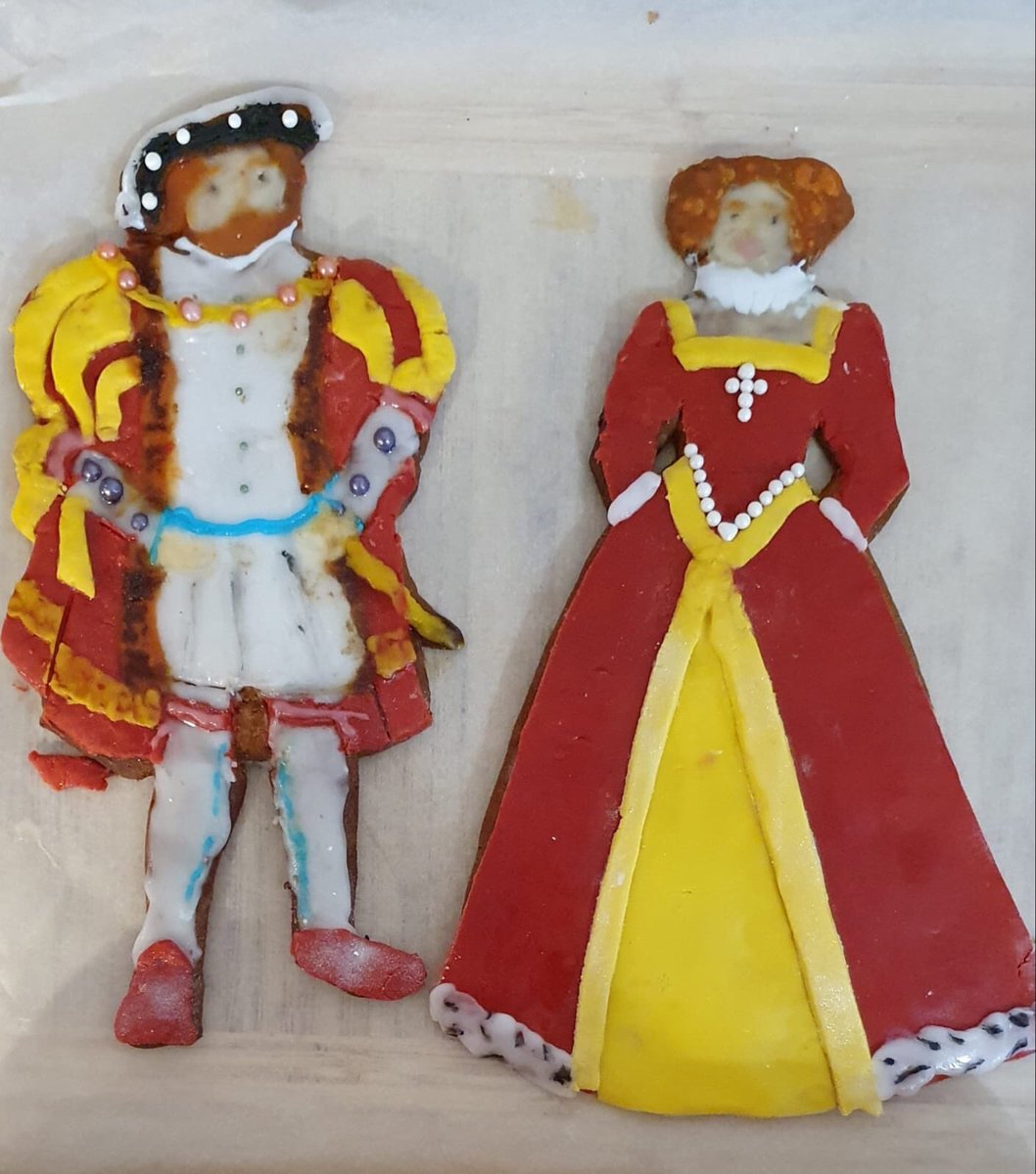 WarminsterHist1's tweet photo. Amazing Gingerbread of Henry VIII and Elizabeth I! Well Done Megan! #greathistoricalbakeoff https://t.co/lcnRu9herZ