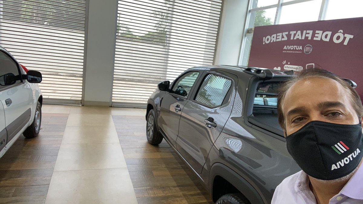BetoLimaSilva's tweet photo. Será que hoje tem mais tuiteiro feliz da vida recebendo seu @FiatBR 0km aqui na @FiatAutovia ???
🤔
#AutoviaFiat #LíderDeVendas
#AmoMeuFiat #OClienteEmPrimeiroLugar
#NovaStrada #Fiorino https://t.co/pRouux3BRw