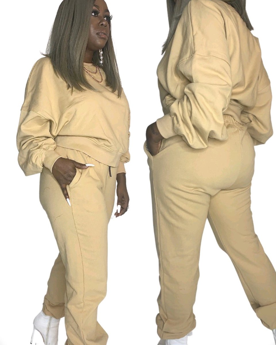 feleciamonique3's tweet photo. Imagine being cute and comfy at the same time!!
✨It’s the stretch.
✨The feel.
✨The ease of luxe appeal.
✨It’s Potent 🤎
Style Featured: The Potomac Set
.
.
.
.
.
#femalepreneur #blackowned #Bravohousewives #womenownedbusiness #loungewearchic #allst https://t.co/UJp0F41VBQ