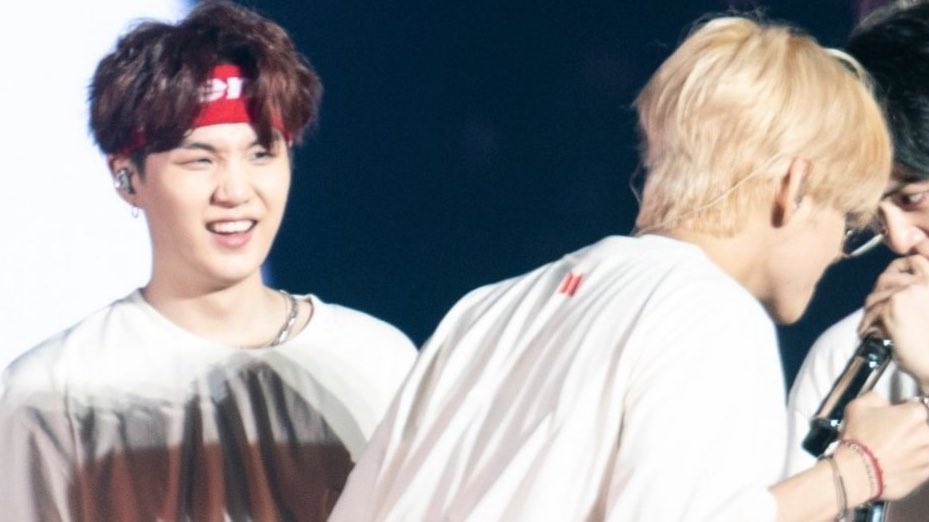 magnificentaegi's tweet photo. yoongi is always there, watching taejin https://t.co/u4l5F22YUc