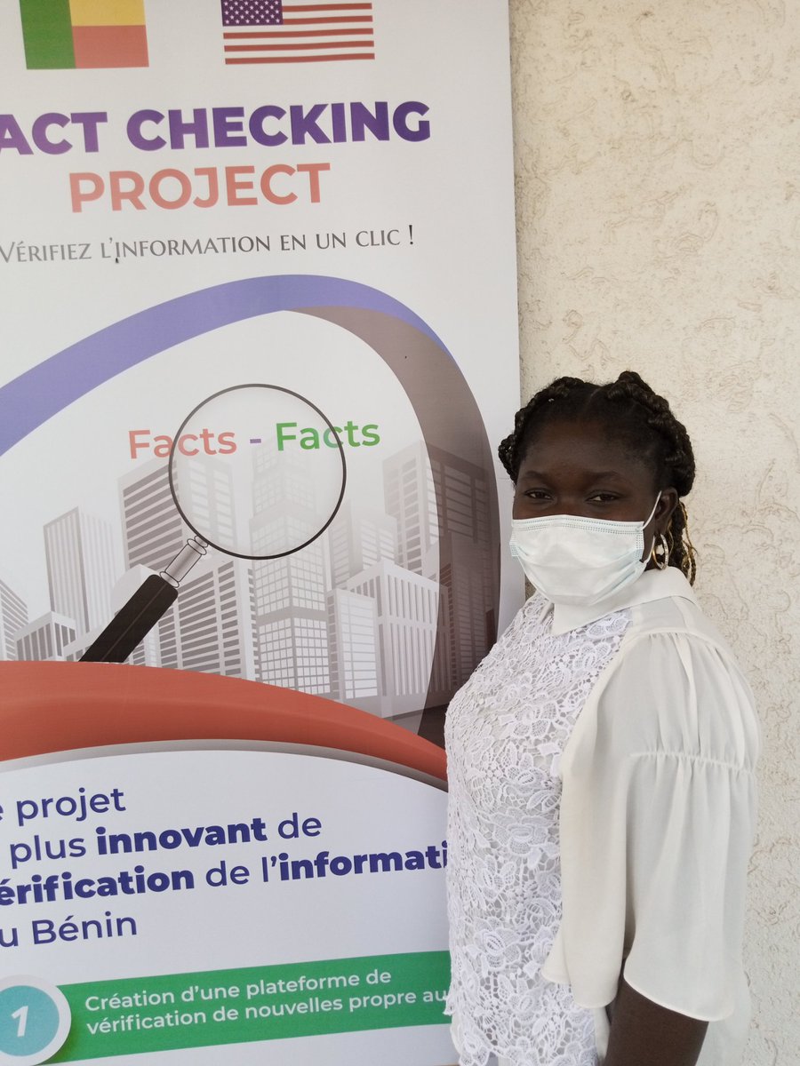 IsabelleLemou's tweet photo. 24 Journalistes, blogueurs et influenceurs dont moi sommes formés depuis ce matin sur le #factchecking. C'est une initiative de #USBWAA qui vise à donner des outils de vérification de l'information. #Youcandoitto
#USEmbassybenin #Journalistes https://t.co/Ca64rF8Wnx