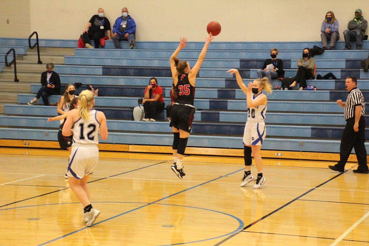 Last night, Jennah Carpenter’s 10 steals put her at 94 steals on the season. This is a new NP school record for steals in a single season. 

Congrats Jennah!