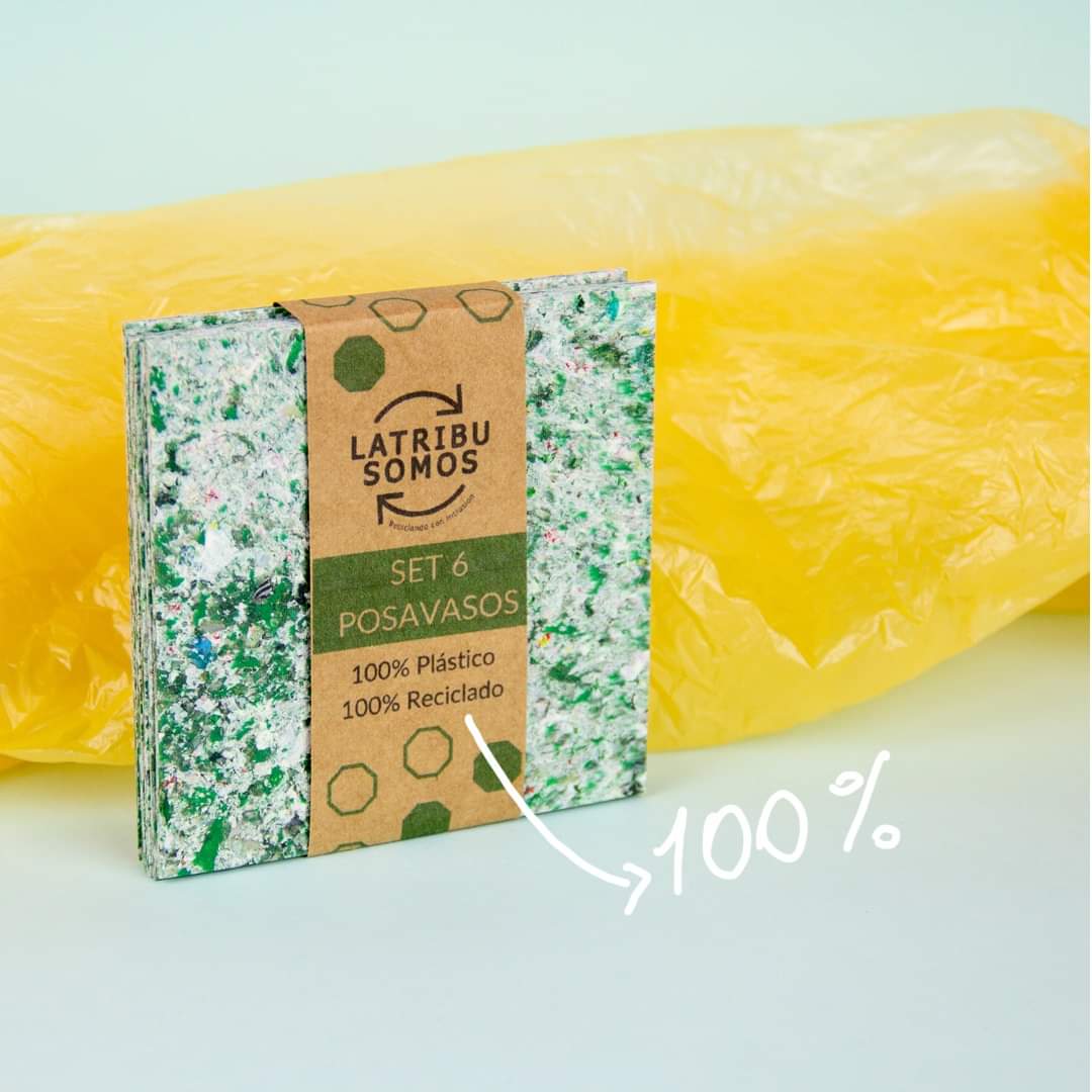 Ningún producto de La Tribu Somos es igual a otro, pues al estar hechos a mano y utilizar distintos tipos de tonos o plástico (n°4), el diseño siempre es distinto. Además de ayudar al medio ambiente, tienes un producto único para ti.
Busca más modelos en latribusomos.cl