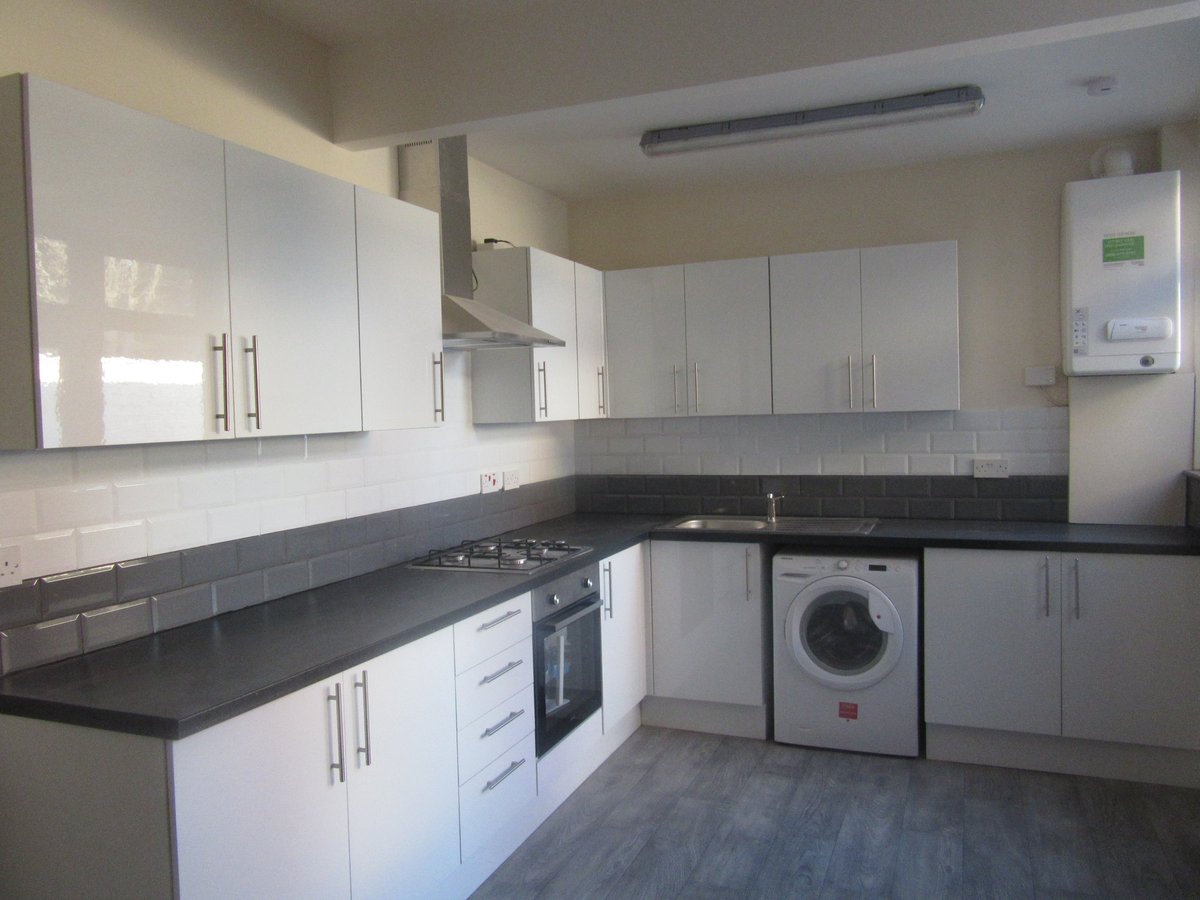 Space Estate Agents tweet media