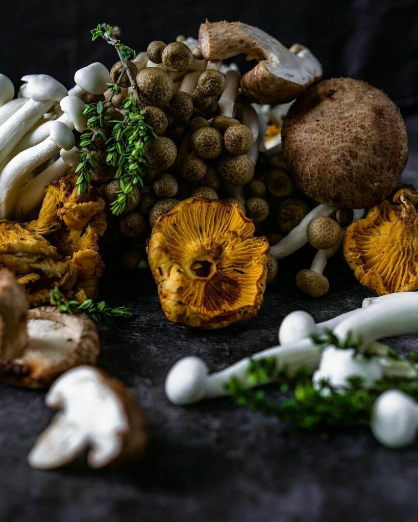 adashandasplash's tweet photo. Today’s theme for the #EatCaptureShare #creativefoodphotography is Venture Into Nature.
Since moving back to London, the nature I come in contact with is so different. I’ve traded Thai beaches and mountains for forests and ponds. Some days, like t… https://t.co/E1ITStYOJZ https://t.co/7HUvMUIrt0