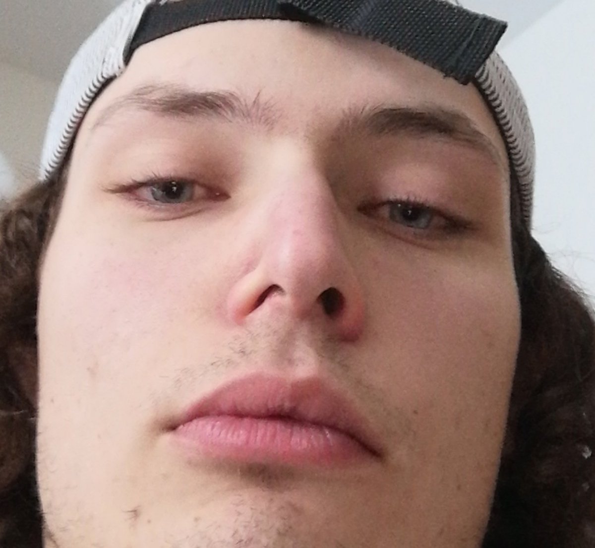 CulotHenri's tweet photo. quand on me dit "donne ta narine droite, je te fais un test PCR" #FaitesVousTester #TestPCR https://t.co/sBYNCI3yPe