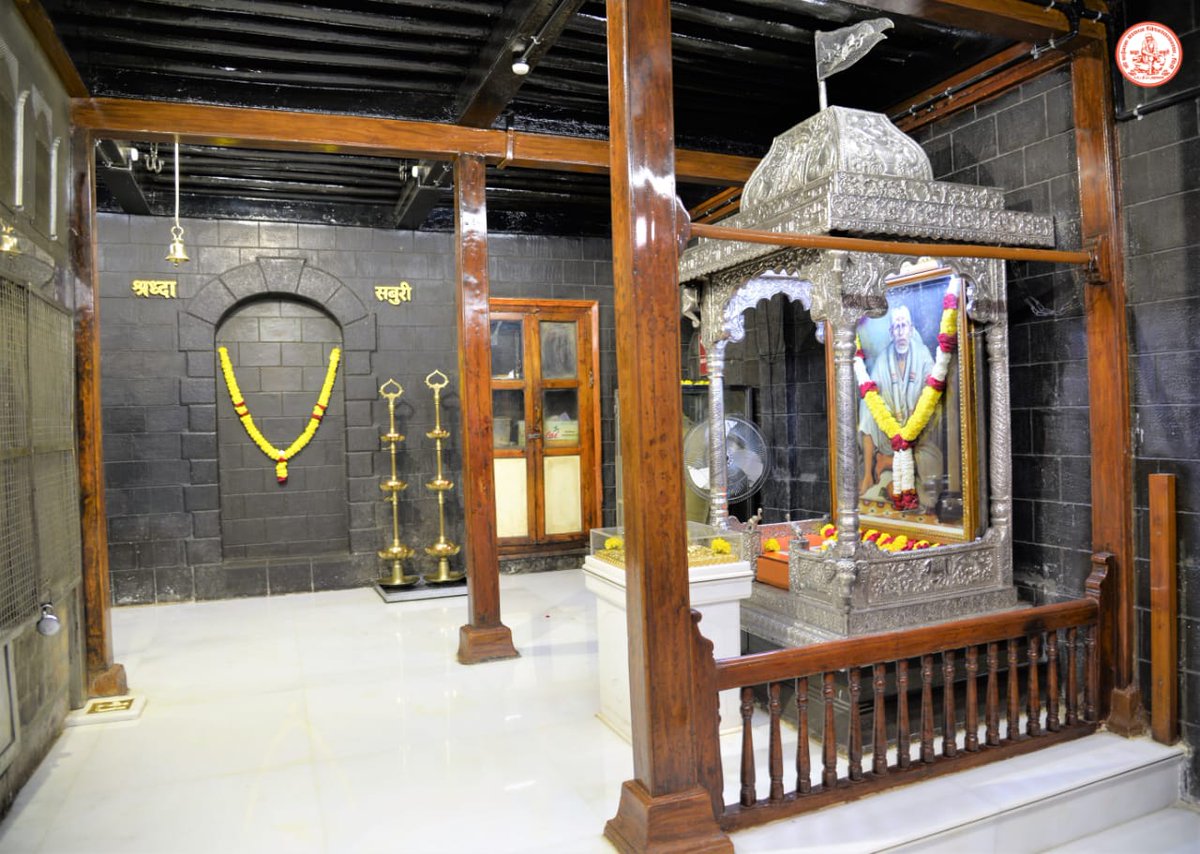 SSSTShirdi's tweet photo. *!! ॐ साई राम !!*      
*श्री साईबाबा संस्थान विश्वस्त व्यवस्था,शिर्डी*
 *आरती :- धुपारती*
 *मंगळवार दिनांक ०९ फेब्रुवारी २०२१*                              
 !! 🕉️ Sai Ram !!
*Shri Saibaba Sansthan Trust, Shirdi*
*Aarti* :- *Dhoopaarti *
*Tuesday 09 February 2021* https://t.co/SyE9k929A1