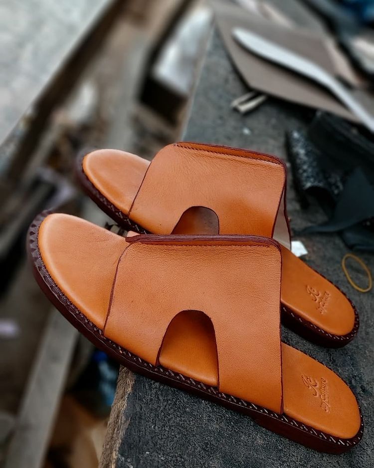 Sportive23ng's tweet photo. Kindly Retweet and patronize pls 

Handmade shoes 
Available only on pre order 
Price 5500
Location Kaduna
Nationwide delivery 

Dm or call 08103341630
#DemNoBornYourPapaWell "BVN with NIN" Endsars "Congratulations Erica"
#DefendLagos "THE BLUEPRINT IS BACK" Igbos https://t.co/XmRXJCFSbL