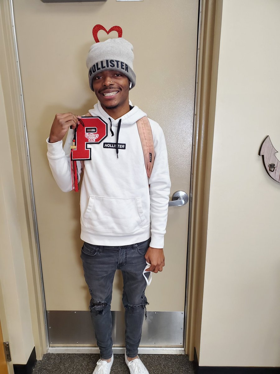 Miss Whitaker tweet media