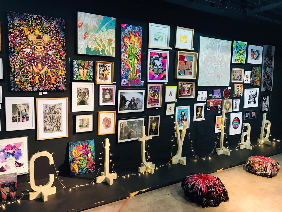centroGAM's tweet photo. Las actividades de nuestro #EspacioB siguen de la mano de @CityLabSantiago. Durante esta semana  más de 40 artistas venden y firman sus obras de lunes a viernes de 11 a 19 h. Aforo controlado 😉 https://t.co/KrksDSnpkV