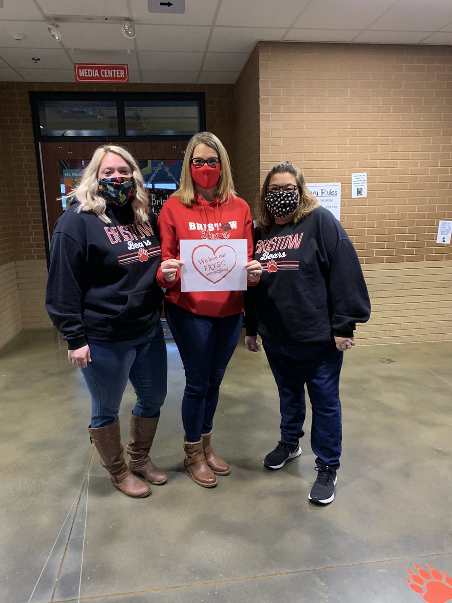 Bristow_FRC's tweet photo. It is spirit day at Bristow!! Our staff is showing their love not only for Bristow but also FRYSC!!! #ThisIsBristow #WelcomeBackWCPS @WarrenCoSchools https://t.co/vLETvxnz3r
