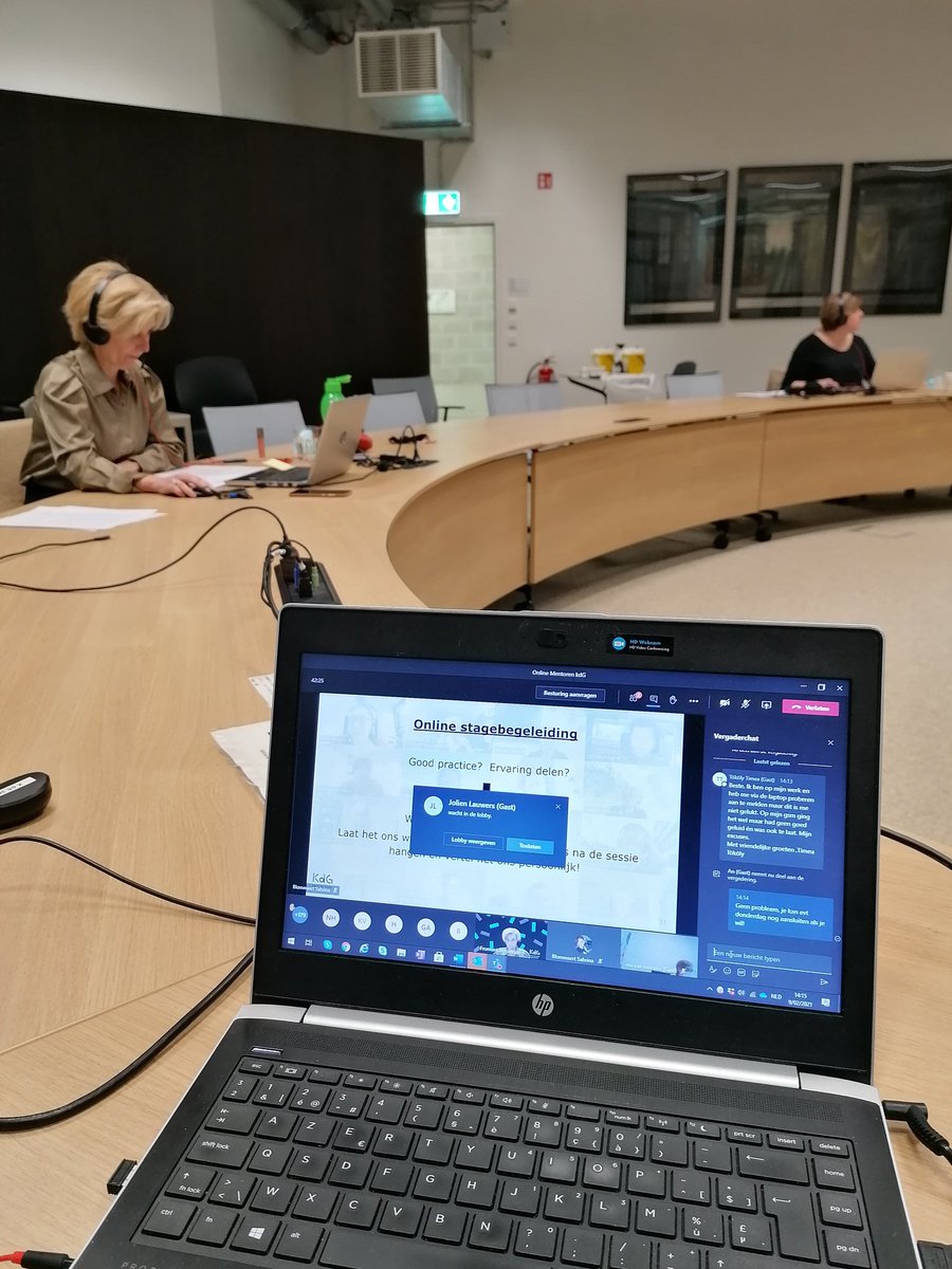 stefkdg's tweet photo. Online mentorendag @kdghogeschool : 200 mentoren nemen deel! 👌😀 https://t.co/4hCvDH3FuZ