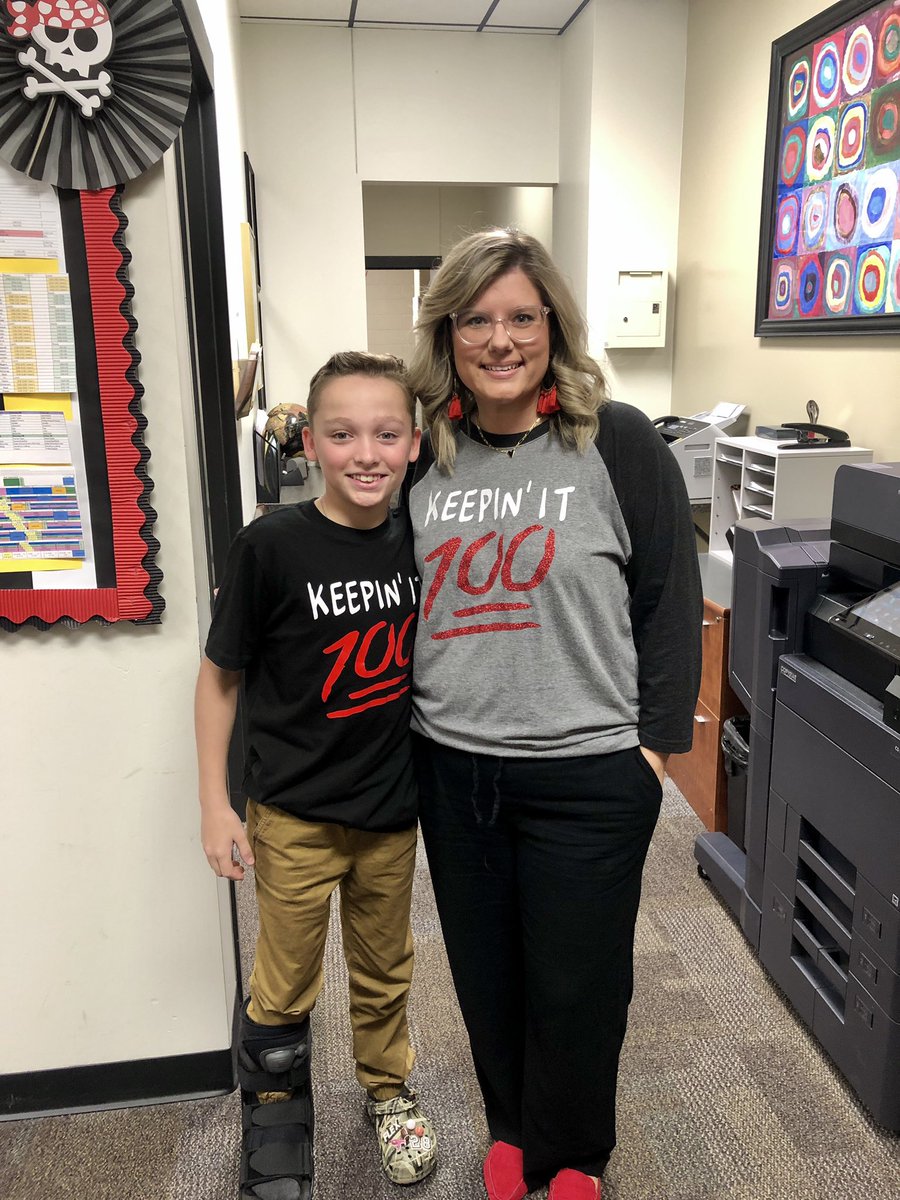 mindisueemoore's tweet photo. Happy 💯th day of school! @NolaKWilson https://t.co/OT4YEIb8XI
