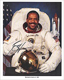 BTPSLearns's tweet image. February 9, 1995- Bernard Anthony Harris Jr. became the first African American to perform a spacewalk during the second of his two space shuttle flights. Let us honor the brave black men and women in space. #BlackHistoryMonth @BrickReads @Brick_K12 @BrickSupt