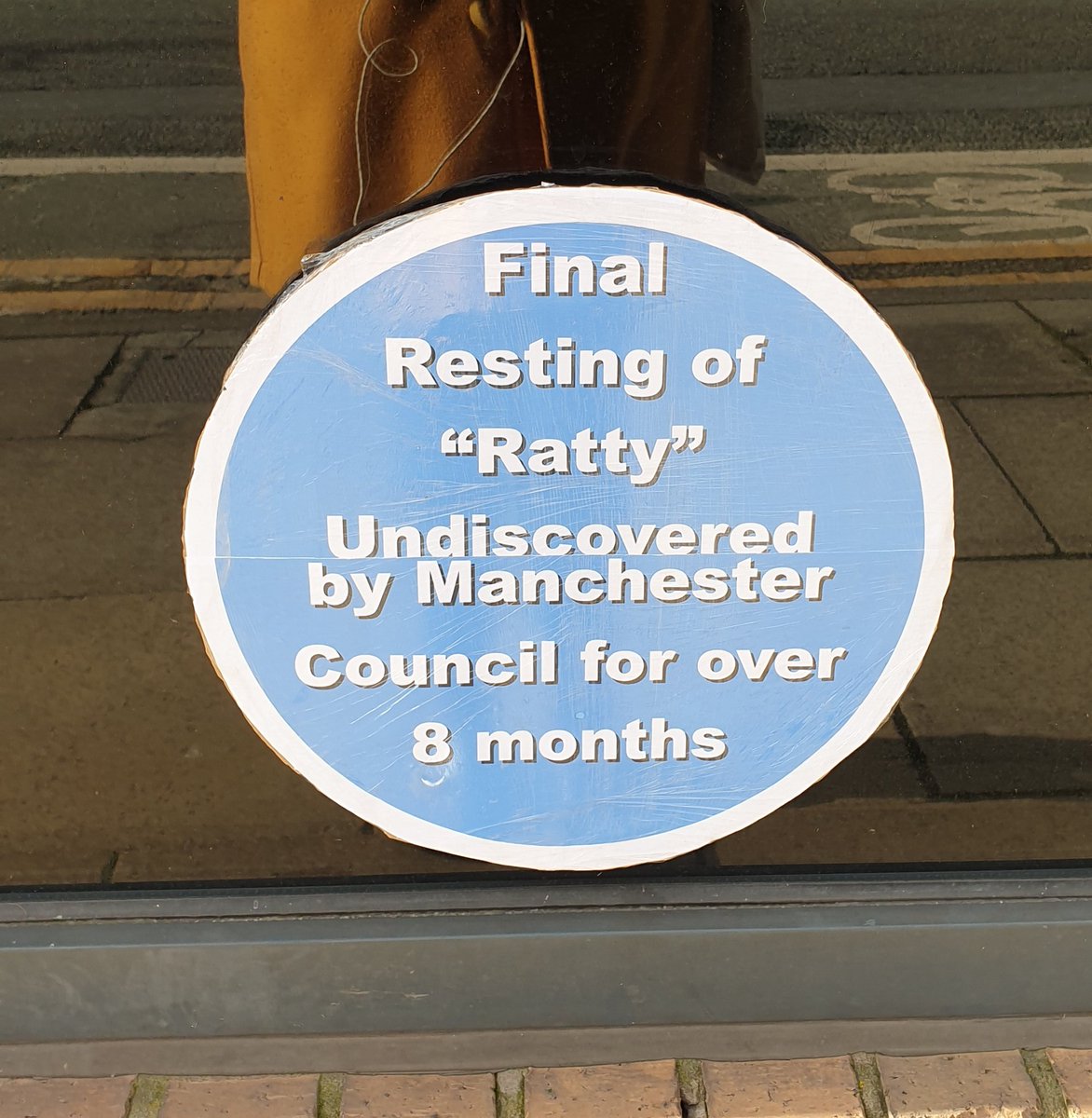 There has been a decomposing rat carcass on the street round the corner from my flat since last summer and someone has honoured it with a blue plaque. Manchester lockdown culture has peaked