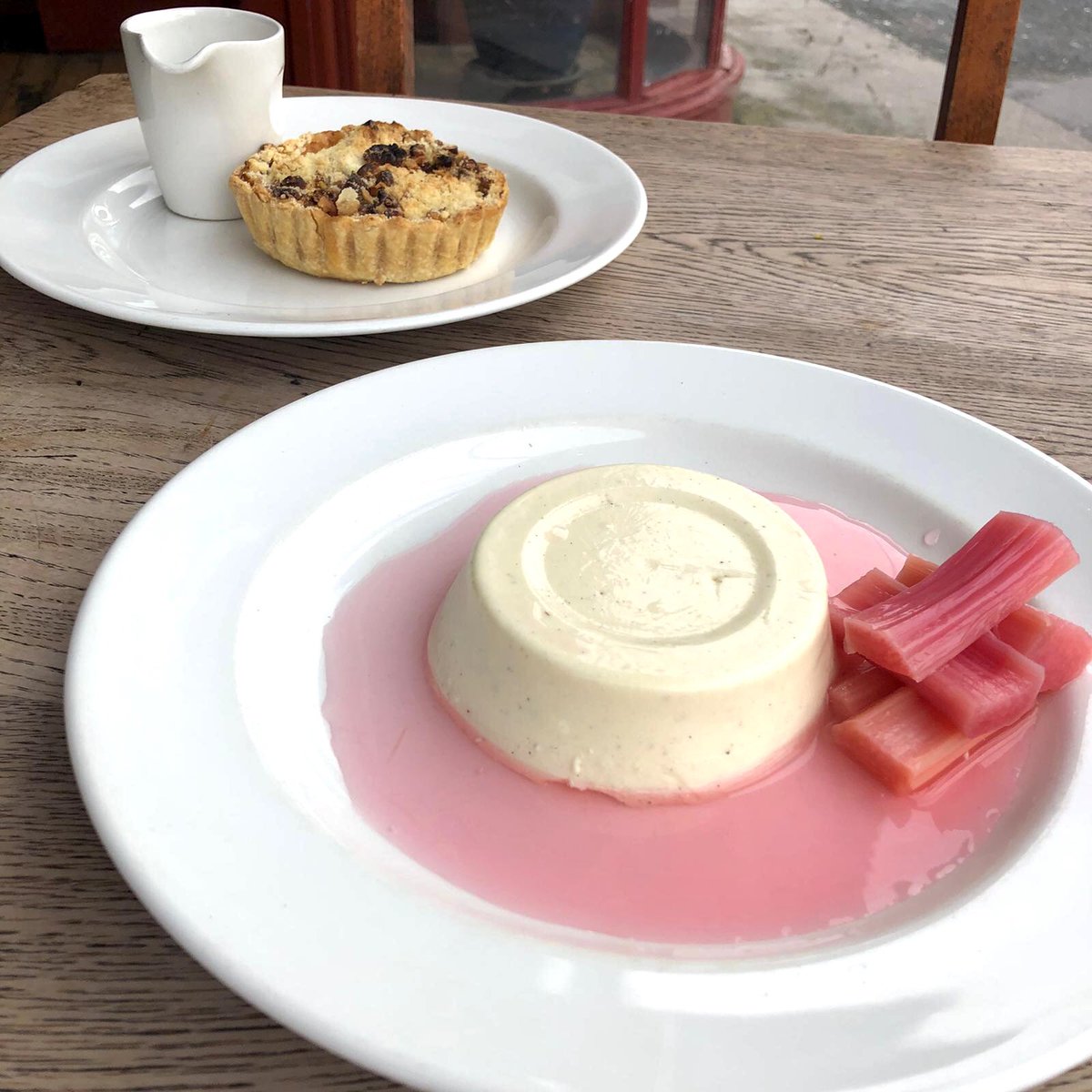 Roasts and our Valentines’s set menu are both up on our website for your delectation. Pre-orders close Thursday at 10pm. Deliveries/ collections Saturday afternoon. There’s baked feta and there’s buttermilk pannacotta and so much more 😋