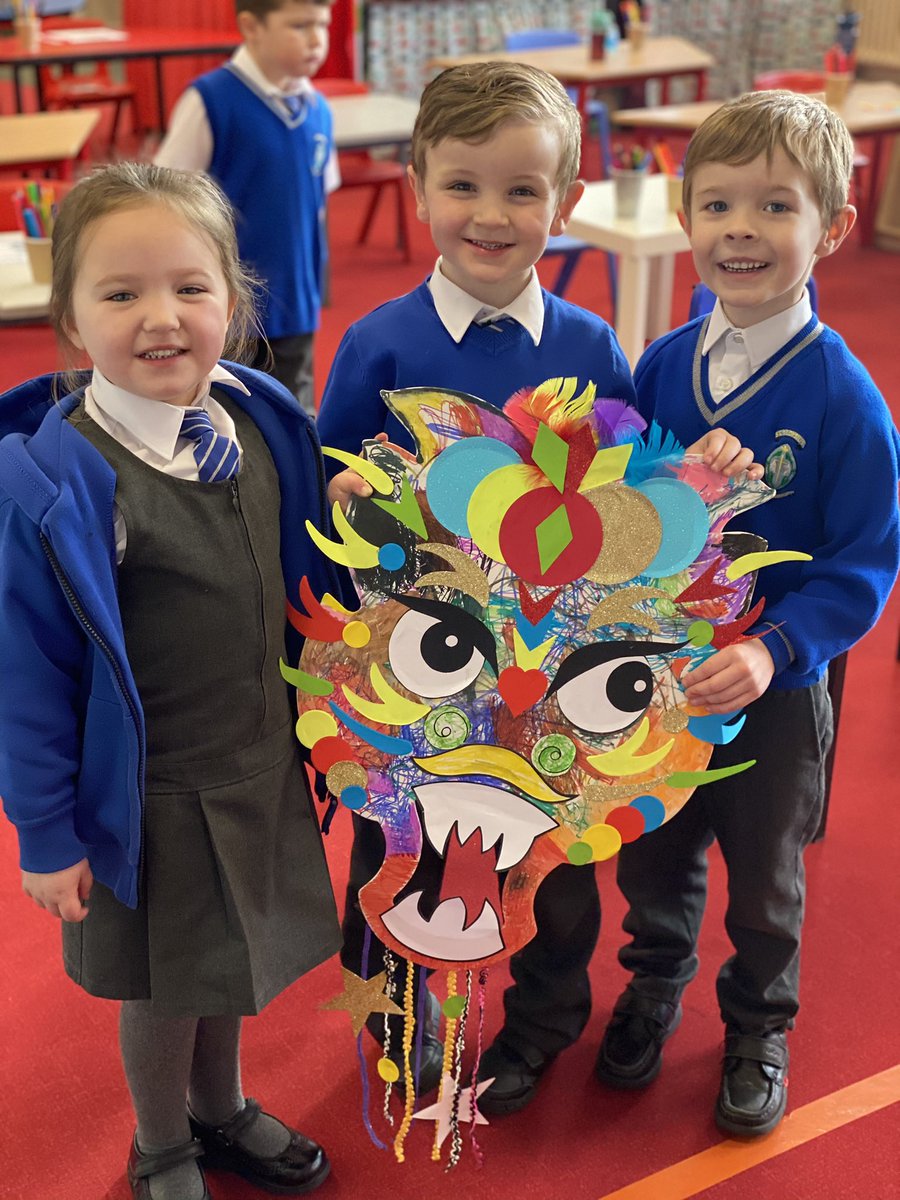 We are celebrating Chinese New Year in Reception this week. The children worked together to create this amazing dragon! 🤩 #ChineseNewYear #LunarNewYear #EYFS #UnderstandingTheWorld