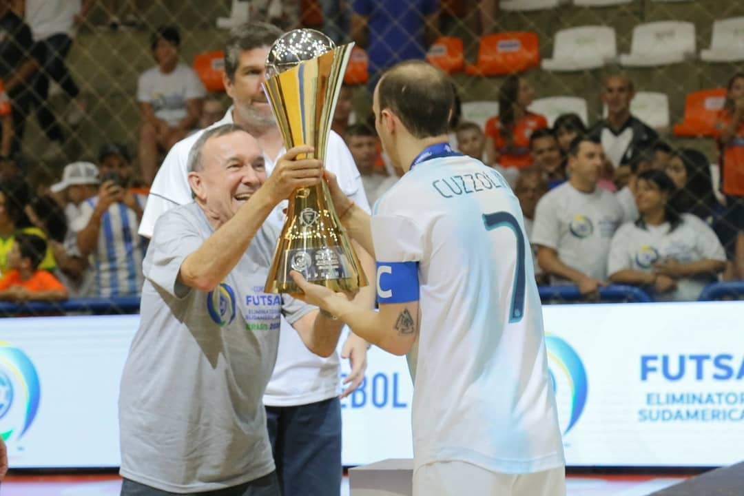 A Dos Toques Futsal tweet media