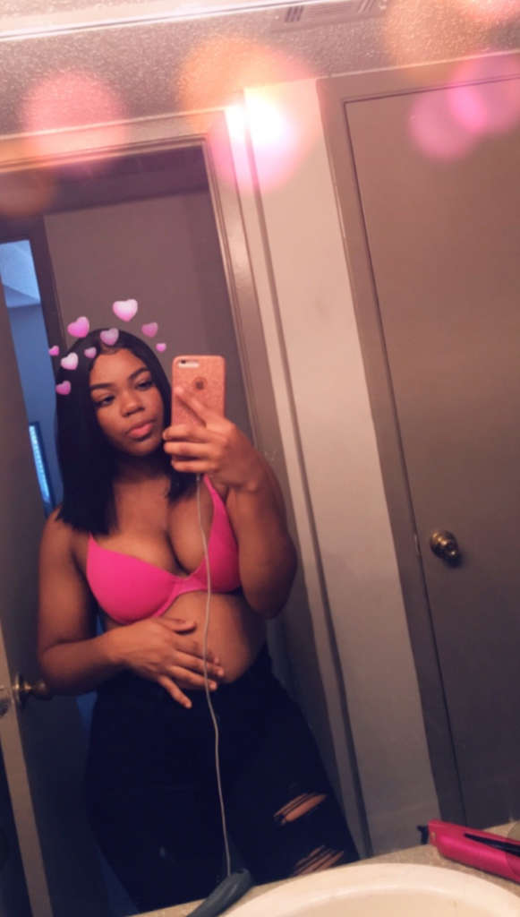 IsabelBarry14's tweet photo. Sex, of course, is present in all interesting books - as well as in all interesting lives. 🔴 🔞 #OnlineSexChat  
you wanna see me naked>> @IsabelBarry14 https://t.co/8xRUoJ5Ru6