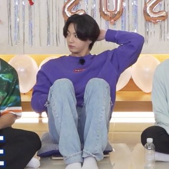 thread of jungkook sitting in run ep 128
